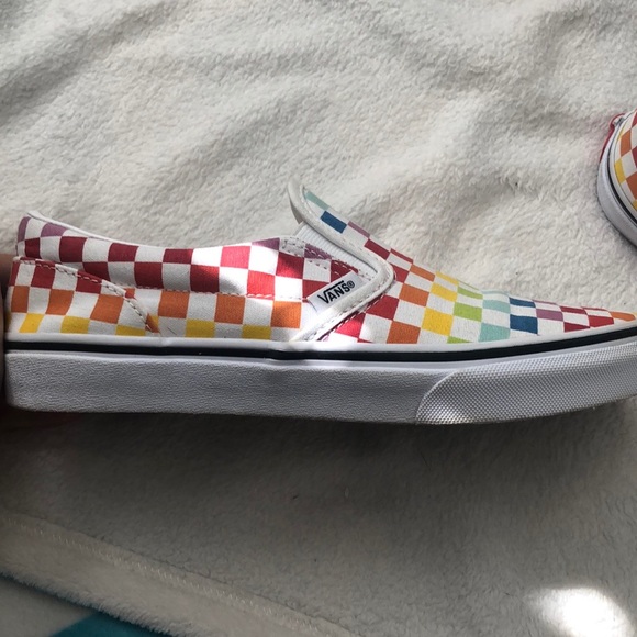 Vans Shoes - Classic Slip-On (Checkerboard) Rainbow/Tr